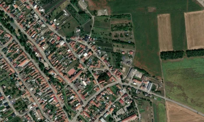 kostel svatého Jiljí (Dolní Dunajovice) – letecký pohled