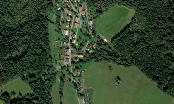 Kostel svatého Linharta (Pohorská Ves) – letecký pohled