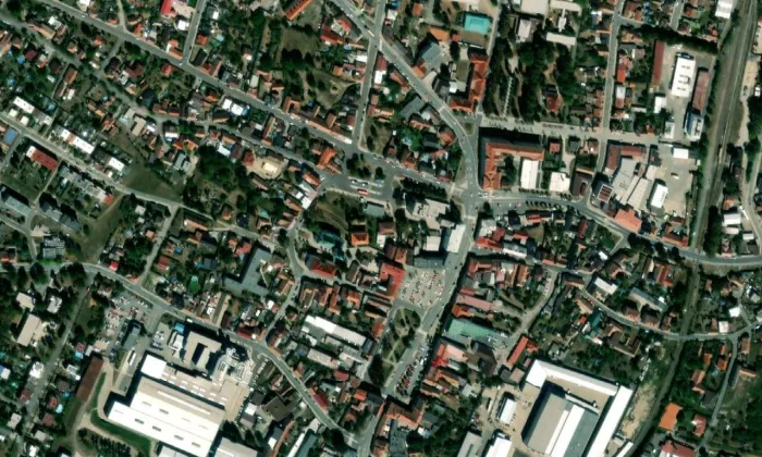 Kostel svatého Martina (Holice) – letecký pohled