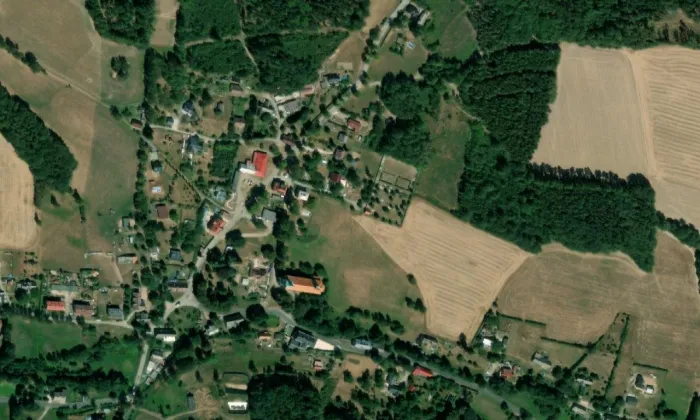 Kostel svatého Mikuláše (Horní Brusnice) – letecký pohled