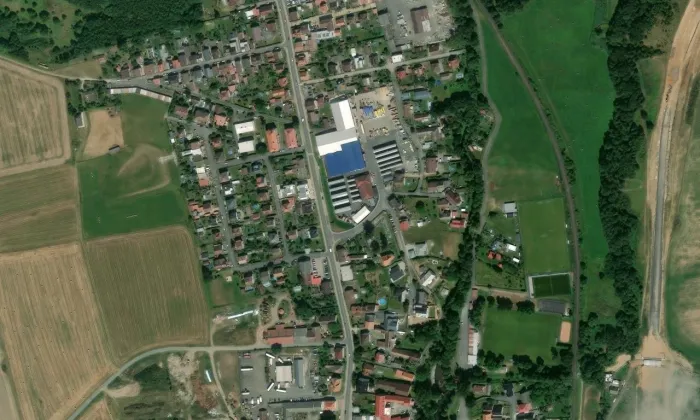 Kostel svatého Mikuláše (Luby) – letecký pohled