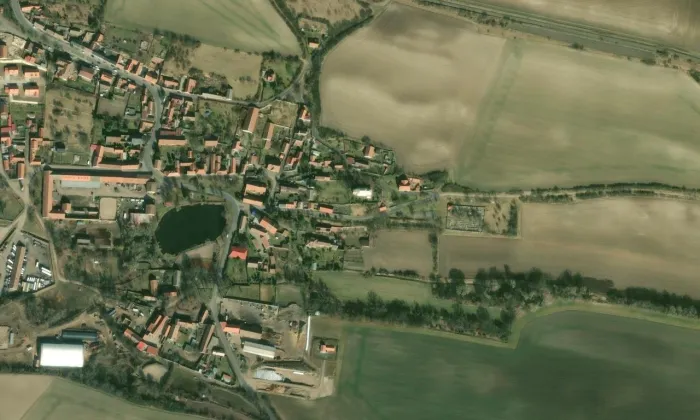 Kostel svatého Mikuláše (Telce) – letecký pohled