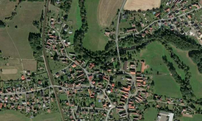Kostel svatého Mikuláše (Zdemyslice) – letecký pohled