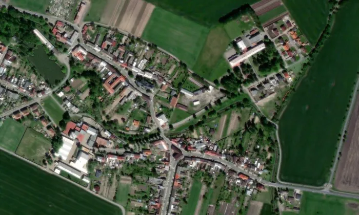 kostel svatého Petra a Pavla (Těšetice) – letecký pohled