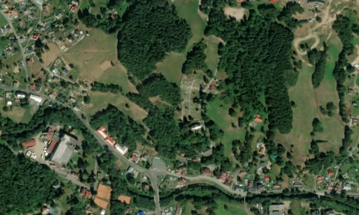 Kostel svatého Petra a Pavla (Tanvald) – letecký pohled