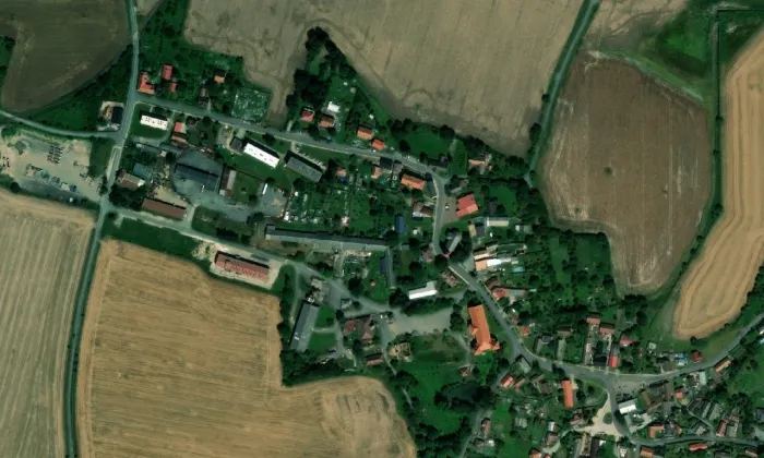 kostel svatého Prokopa (Hořiněves) – letecký pohled