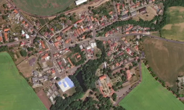 Kostel svatého Václava (Krásný Dvůr) – letecký pohled