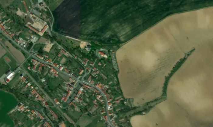 Kostel svatého Václava (Nemotice) – letecký pohled