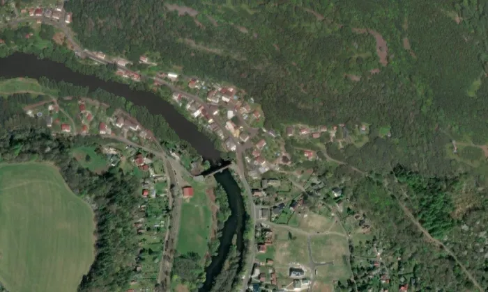 Kostel svatého Václava (Radošov) – letecký pohled