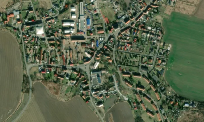 Kostel svatého Václava (Staňkovice) – letecký pohled