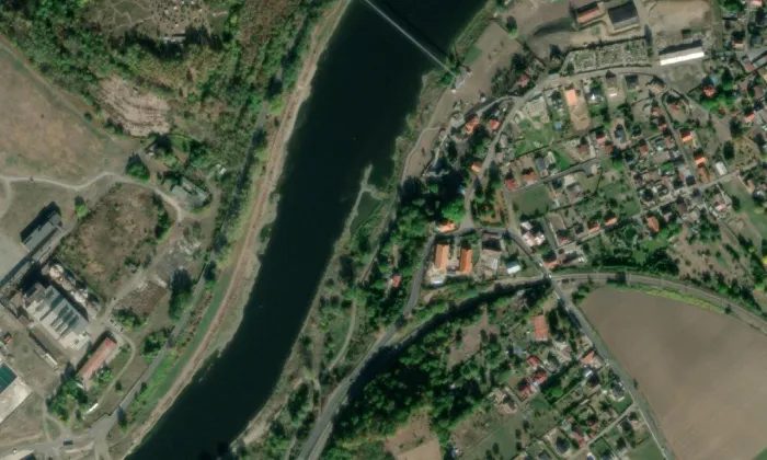 Kostel svatého Václava (Valtířov) – letecký pohled