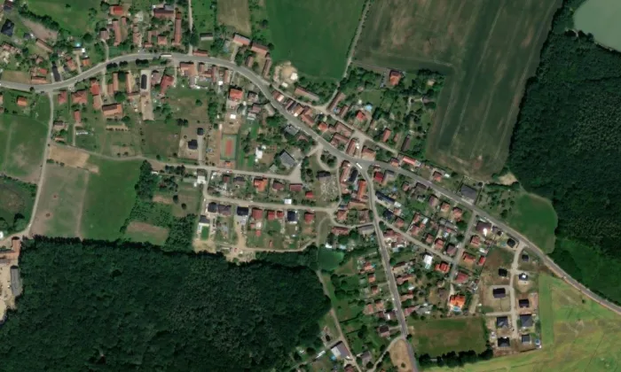 Kostel svatého Václava a svatého Stanislava – letecký pohled