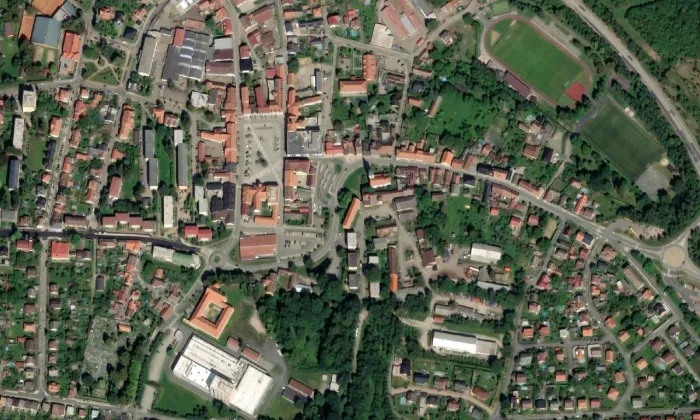 kostel svatého Václava ve Voticích – letecký pohled