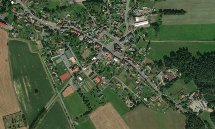 Kostel svatého Víta v Osečné – letecký pohled