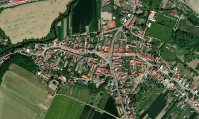 Kostel svatého Vavřince (Rakšice) – letecký pohled