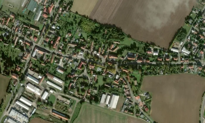 Kostel svatého Vavřince (Velim) – letecký pohled