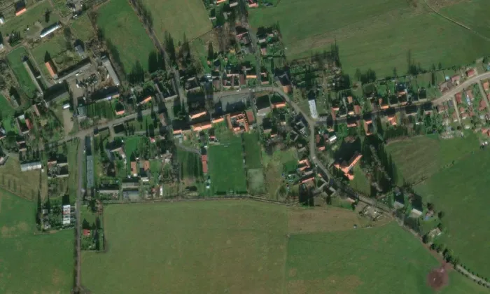 kostel svatého Zikmunda (Rapšach) – letecký pohled