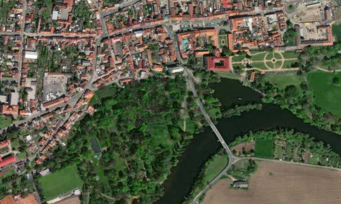 Kostel Všech svatých (Libochovice) – letecký pohled