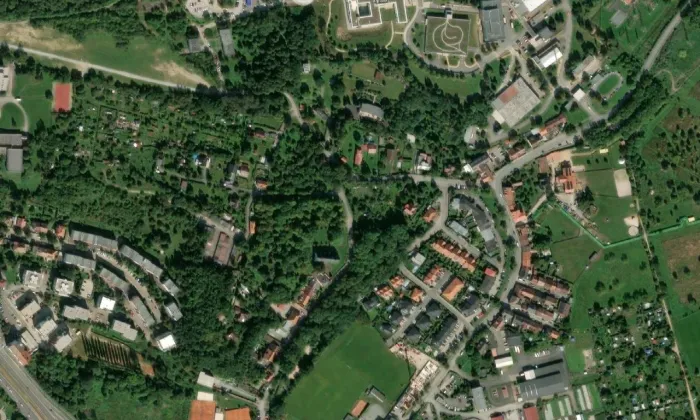 Kostel Všech svatých (Severní Předměstí) – letecký pohled