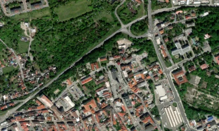 Opatská kaple svatého Vavřince (Kladno) – letecký pohled