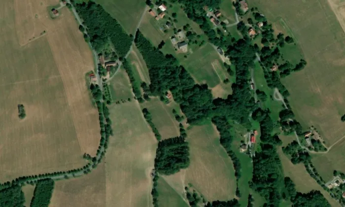 Přírodní areál ThDr. Karla Farského ve Škodějově – letecký pohled