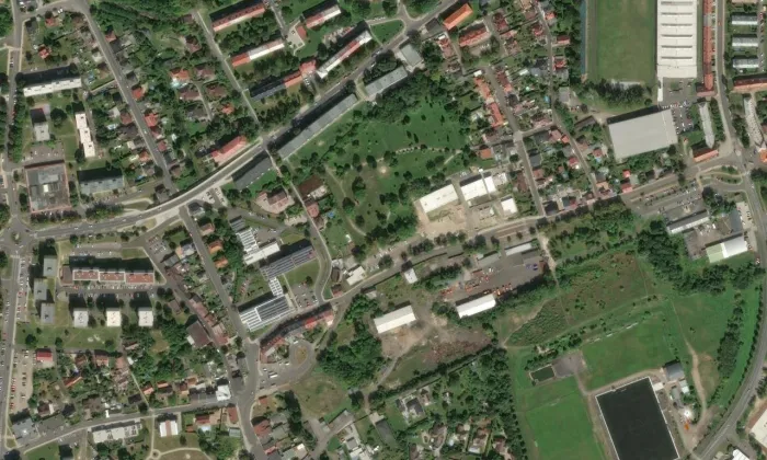 Pohřební kaple Valdštejnů – letecký pohled
