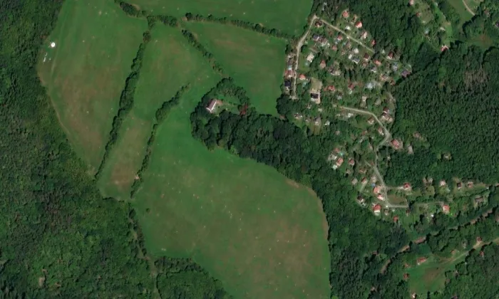 Včelní Hrádek – letecký pohled