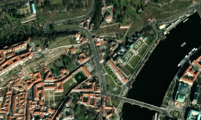 Valdštejnská jízdárna – letecký pohled