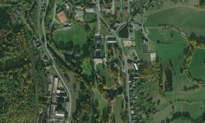 Zámek Loučná nad Desnou – letecký pohled