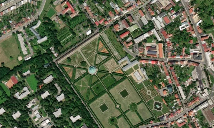 Zámek se zahradami v Kroměříži – letecký pohled