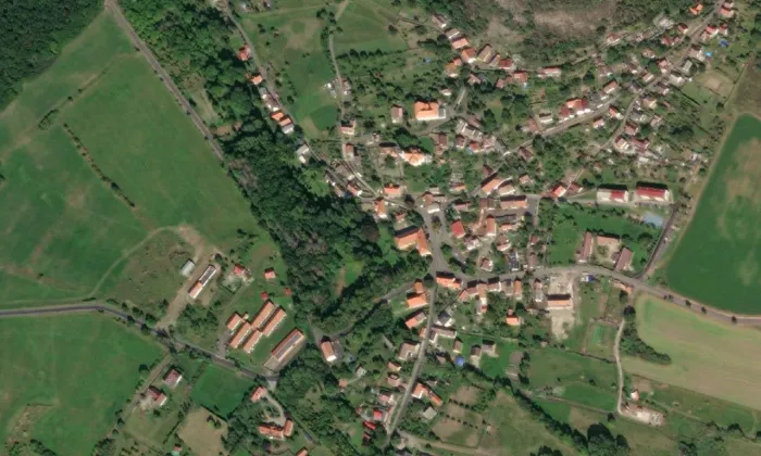 zámek Třebušín – letecký pohled
