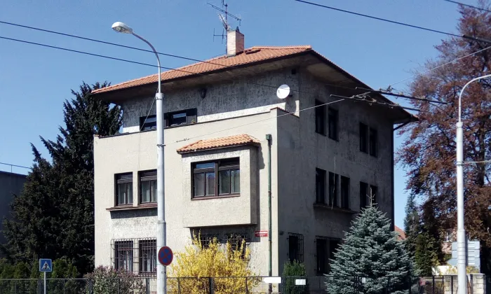 B. Němcové 52