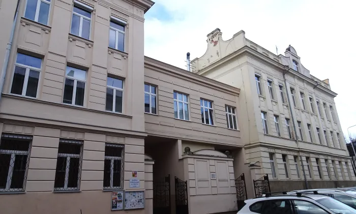 Budova střední průmyslové školy