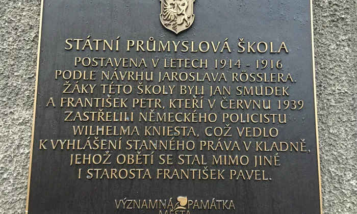 Budova střední průmyslové školy