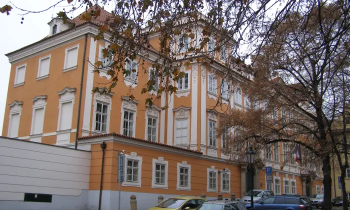 Buquoyský palác