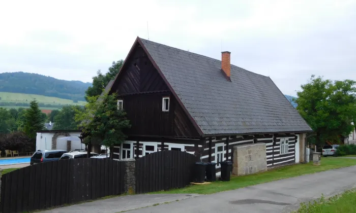 Domy čp. 14 a 77
