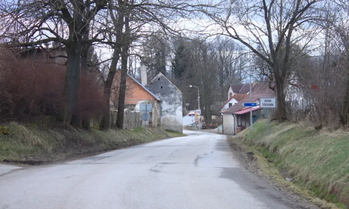 Dva špýchary usedlosti čp. 1