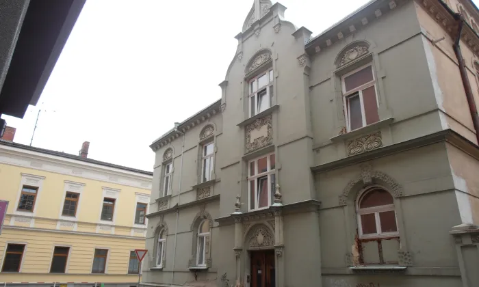 Dvojdům Popská 8, Almužnická 2