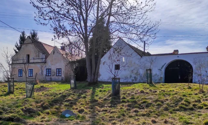 Dvorec Peklo