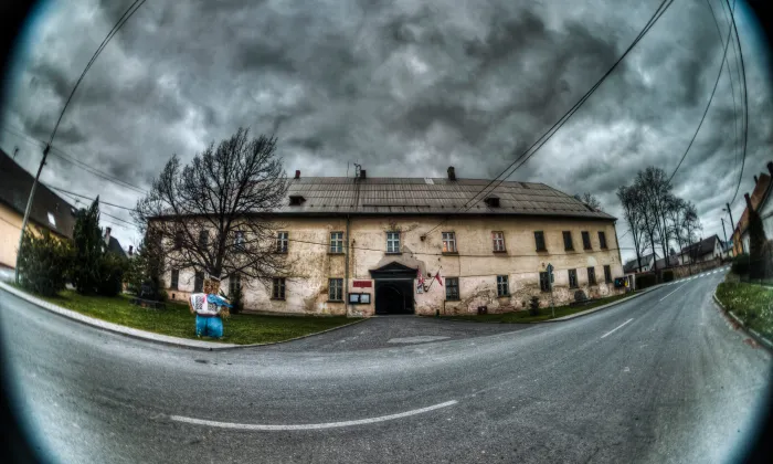 Zámek Jezdkovice