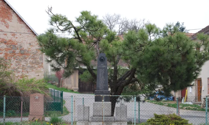 Zámek Kňovice