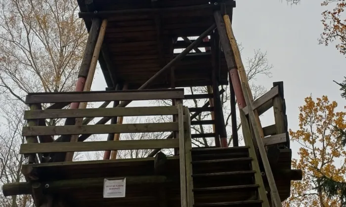 hrad Skuhrov