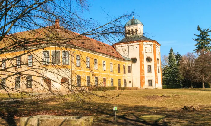 zámek Choltice