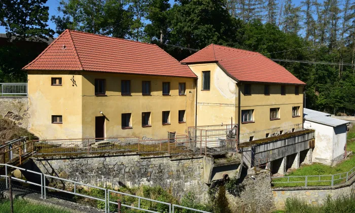 zámek Dírná