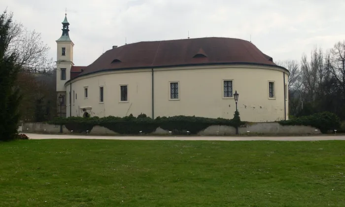 zámek Roztoky