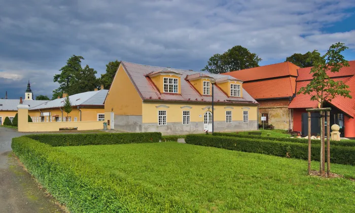 zámek Velké Opatovice