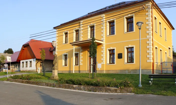 kostel svatého Petra a Pavla (Liberk)