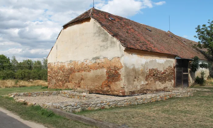 Kostel I