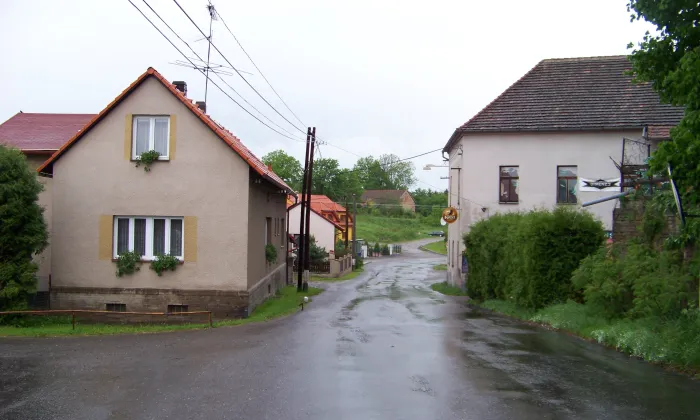 Kostel Nalezení svatého Kříže (Nesvačily)