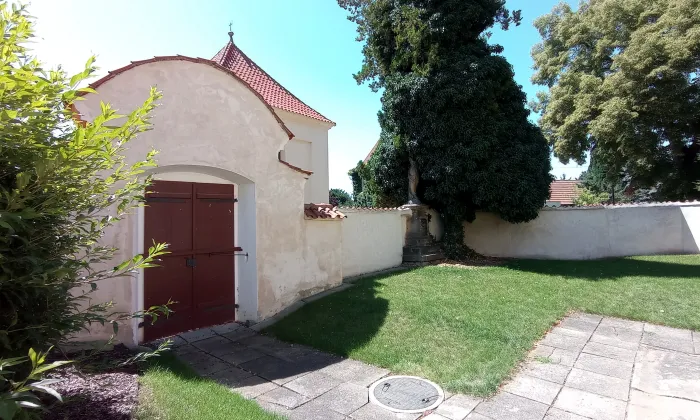 Kostel Nanebevzetí Panny Marie (Lobkovice)